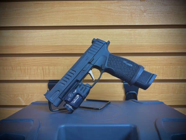 SIG P365 FUSE 9MM WITH 3 MAGS, BOX AND LIGHT