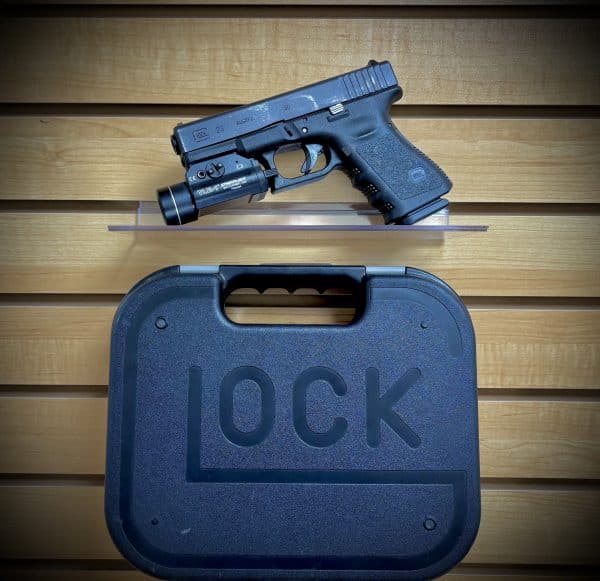 GLOCK 23 GEN 3 WITH LIGHT AND HOLSTER - Image 3