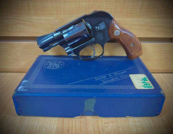 SMITH & WESSON MODEL 49 WITH ORIGINAL BOX - Image 4