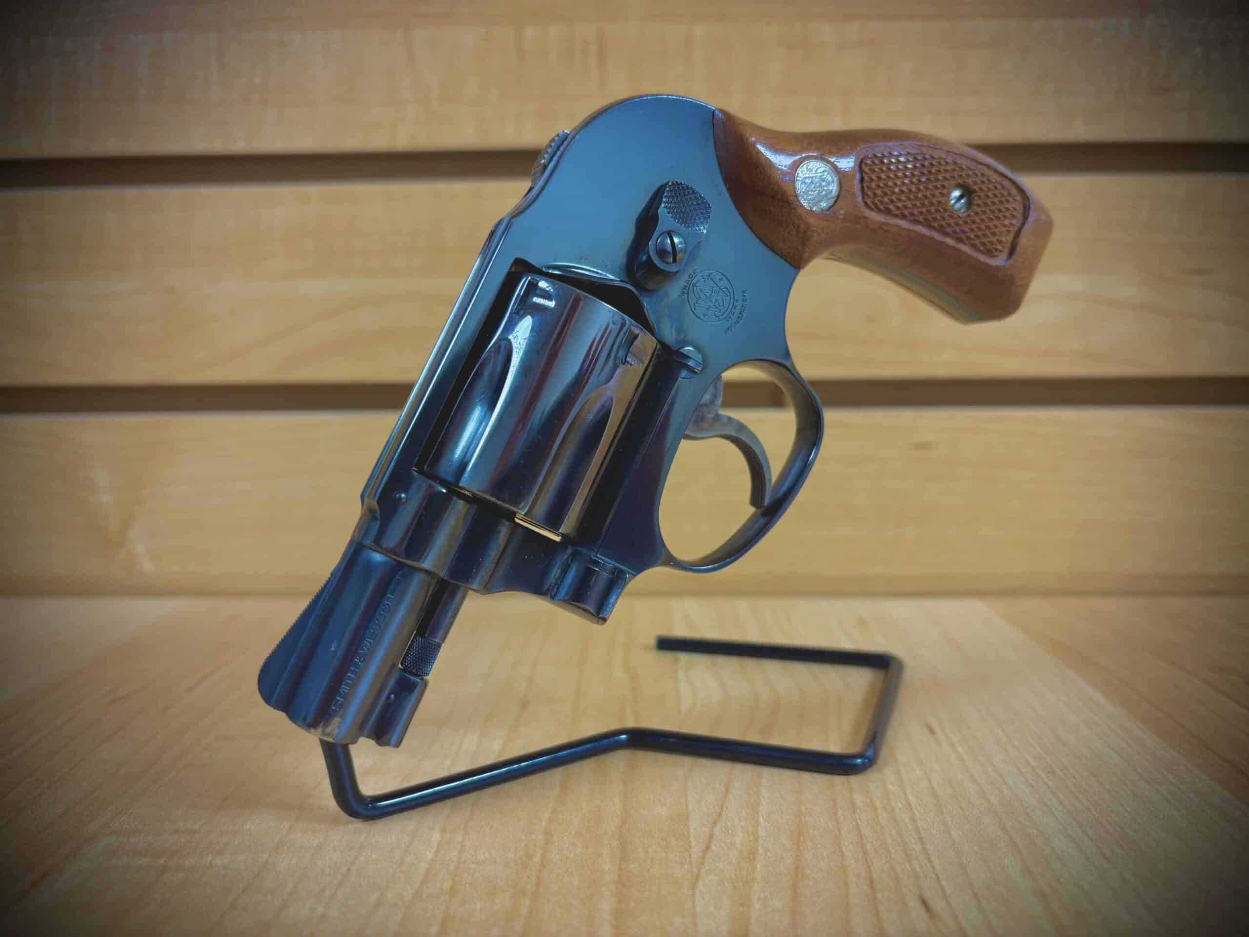 SMITH & WESSON MODEL 49 WITH ORIGINAL BOX - Image 2