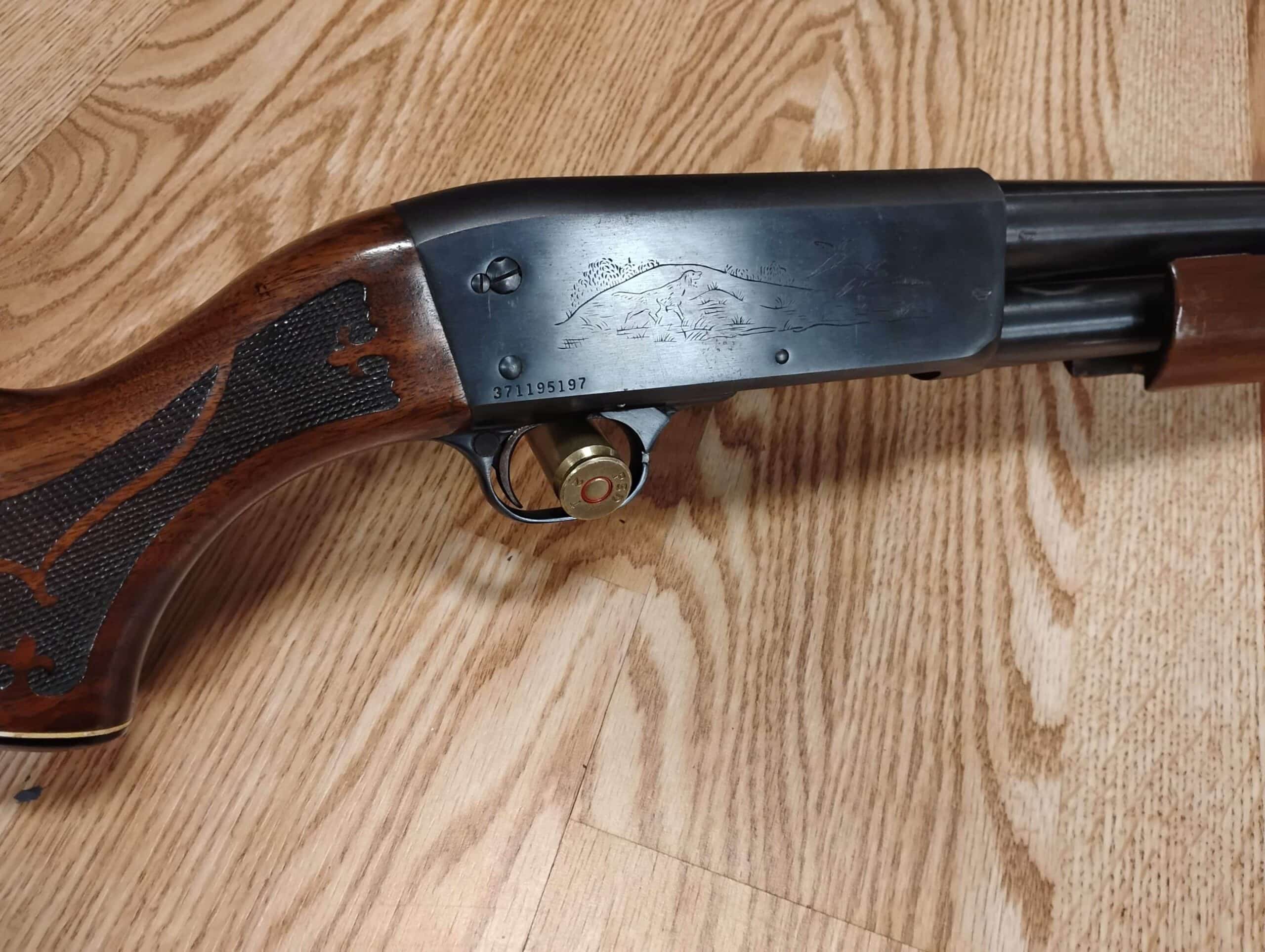 Pre Owned Ithaca Model 37 12 ga - Image 2