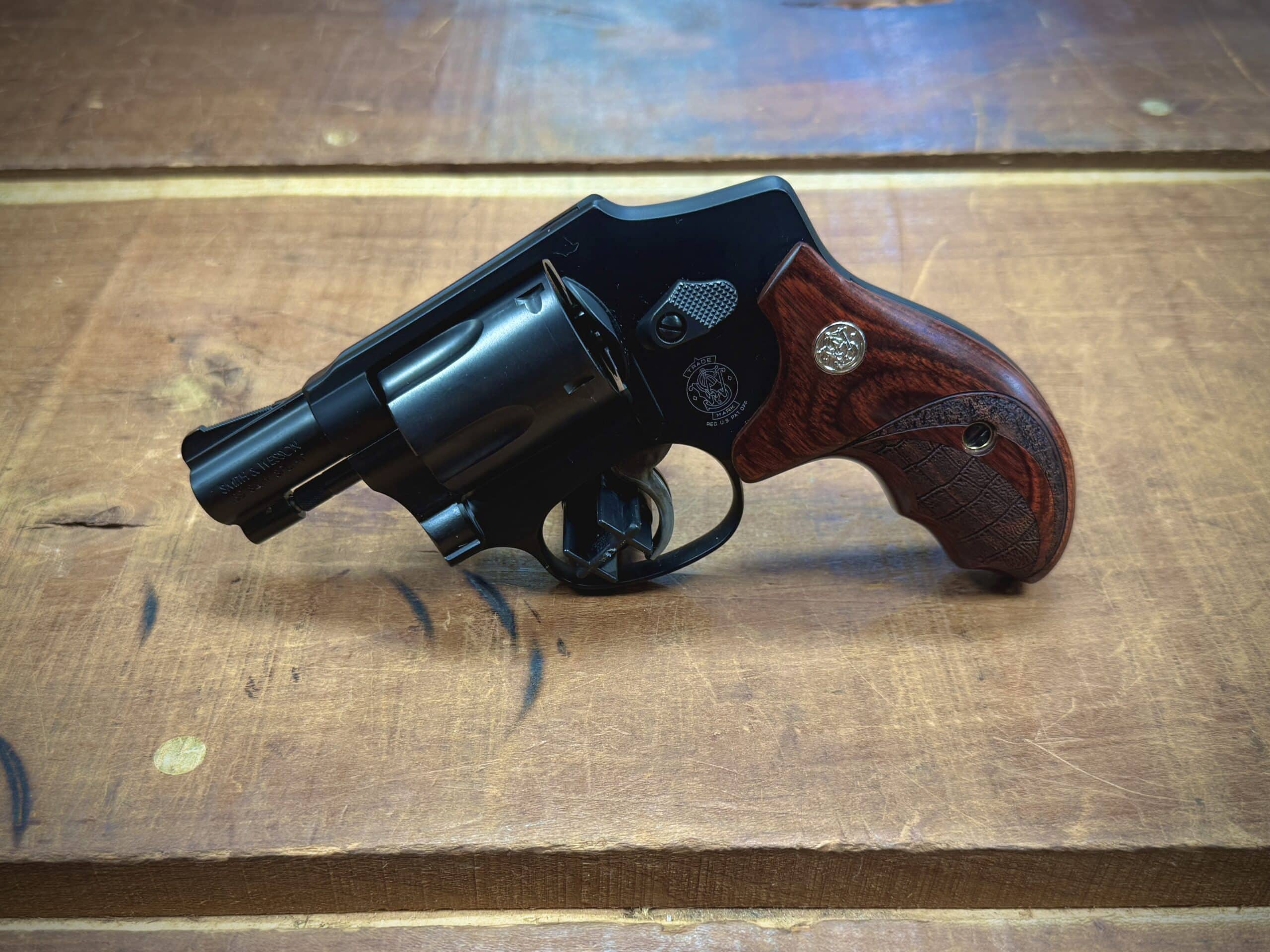THIS IS A GORGEOUS SMITH & WESSON 442-1 38 SPL - Image 2