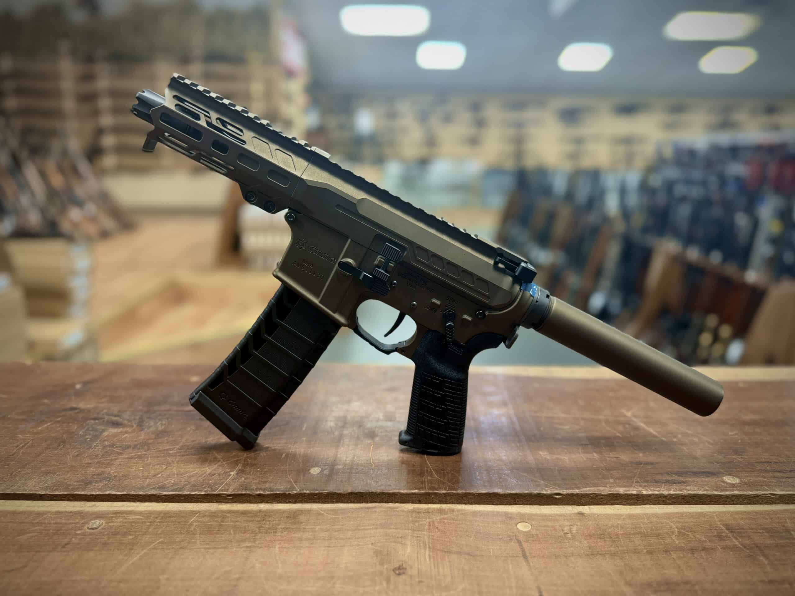 CMMG BANSHEE MK4 22LR PISTOL BRAND NEW FROM DISTRIBUTOR BUT BLEM (NO BOX) - Image 2