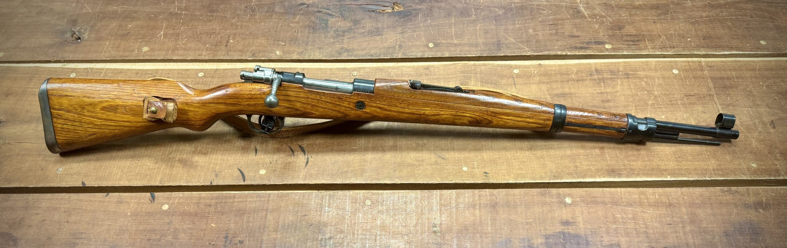 MITCHELL'S MAUSERS CHAMBERED IN 8MM MAUSER WITH BOX AND PAPERS AND BAYONET - Image 4