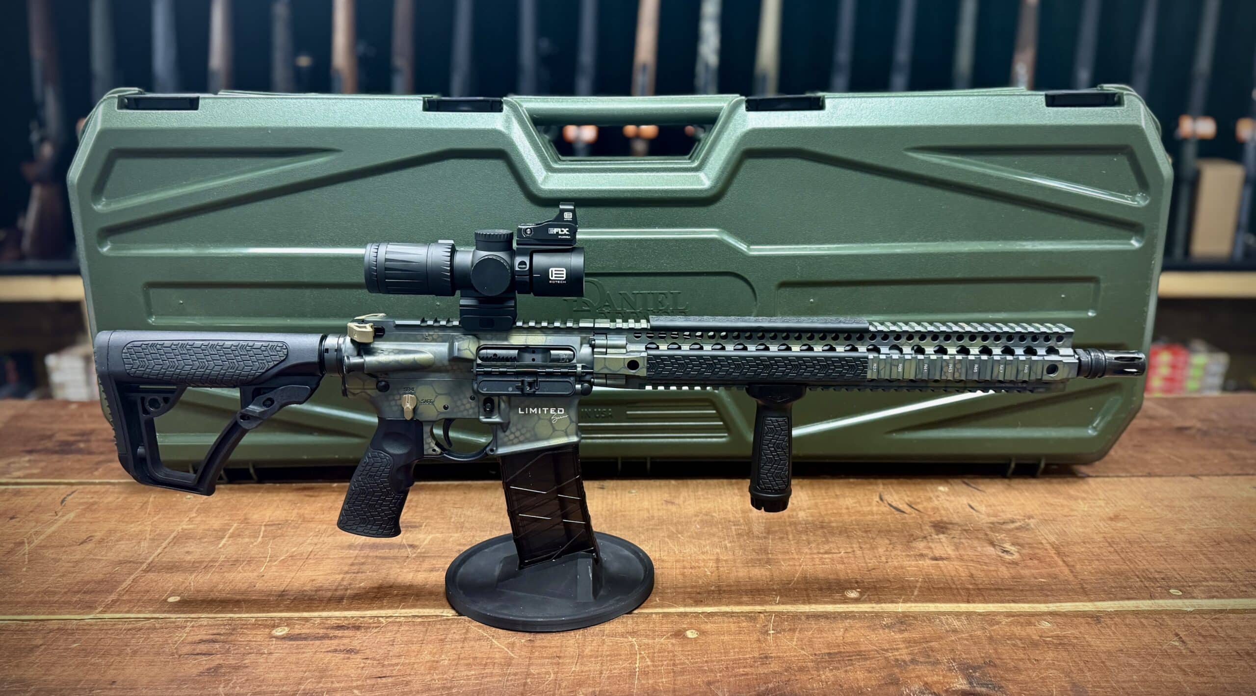 DANIEL DEFENSE DDM4 V9 5.56 CROCODILE WITH EOTECH VUDU - Image 4