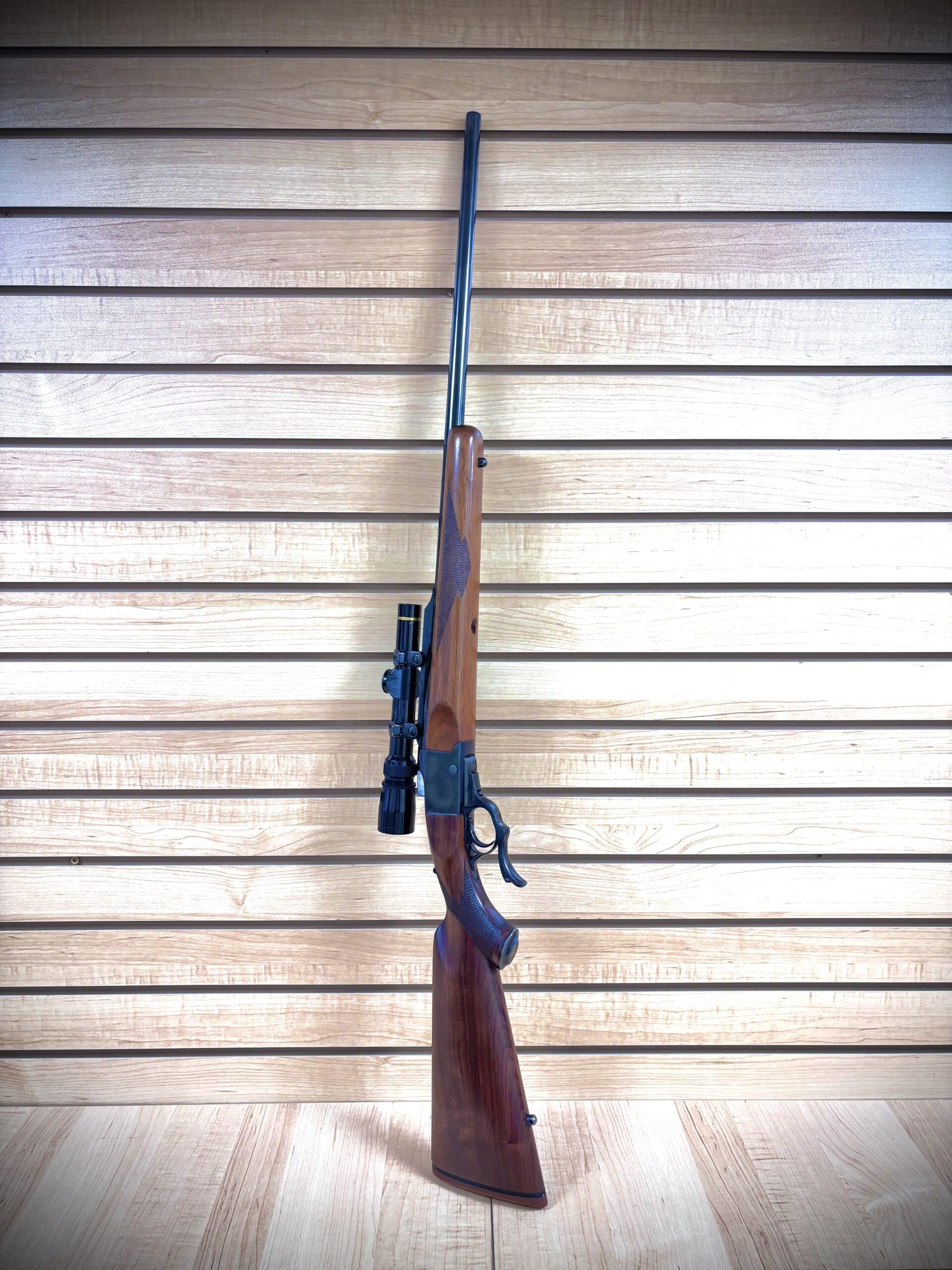 1971 RUGER NO.1 243 WITH LEUPOLD SCOPE.