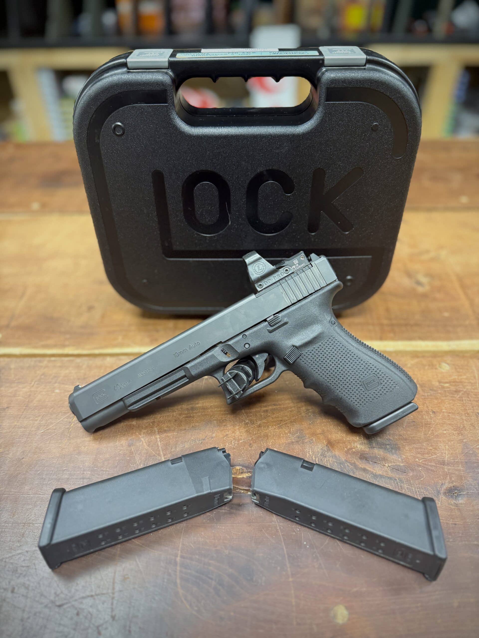 PRE OWNED GLOCK 40 GEN 4 MOS WITH LEUPOLD DELTA PRO WITH 3 MAGS
