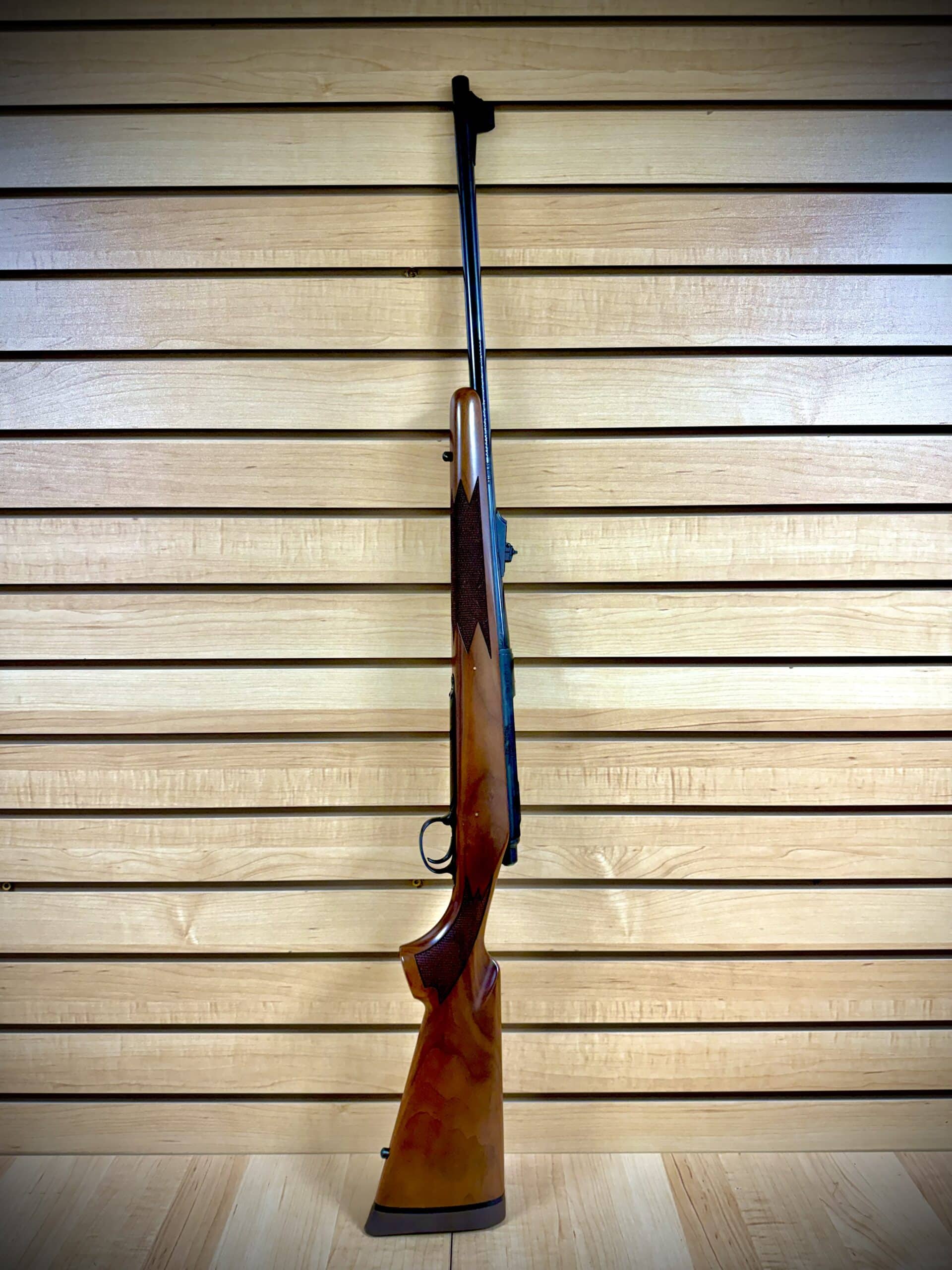 RARE REMINGTON 700 35 WHELEN WITH ORIGINAL BOX MADE IN 1988 - Image 3