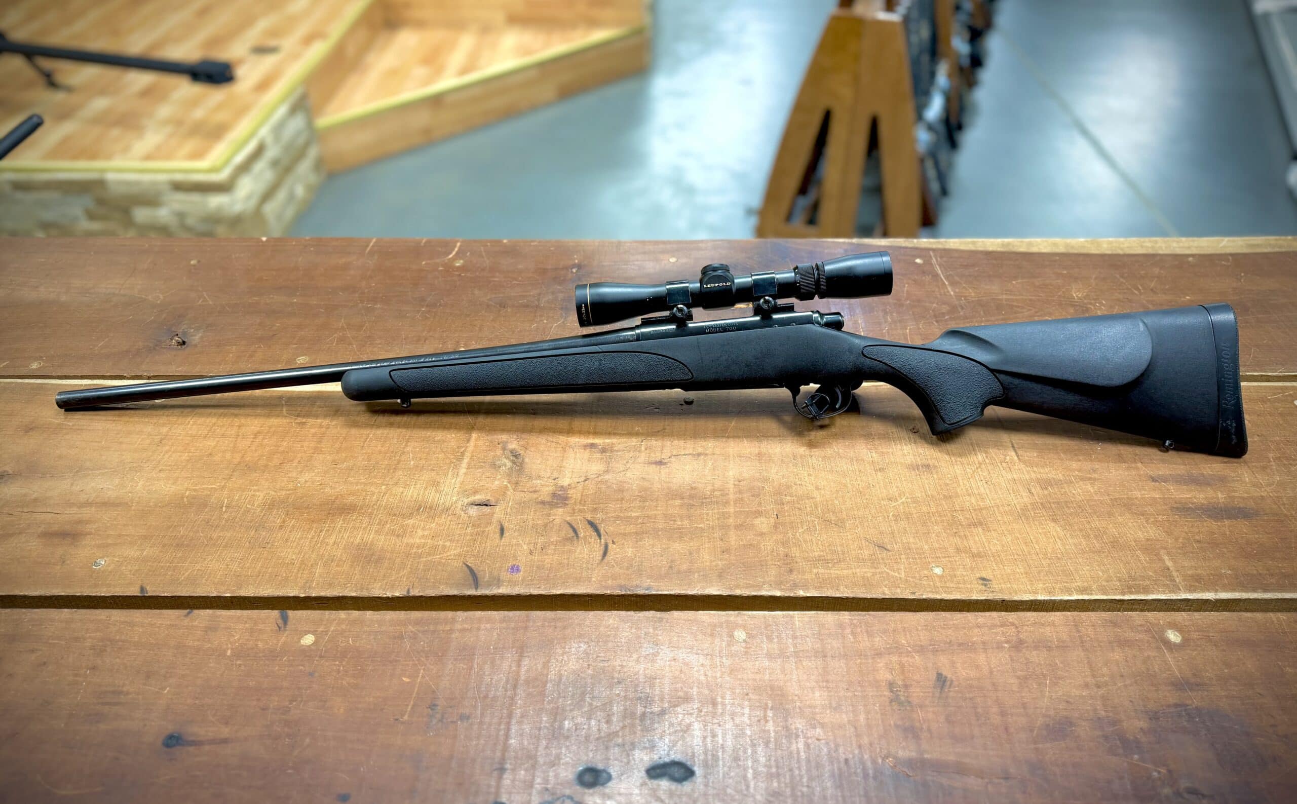 1996 REMINGTON 700 WITH LEUPOLD SCOPE - Image 2