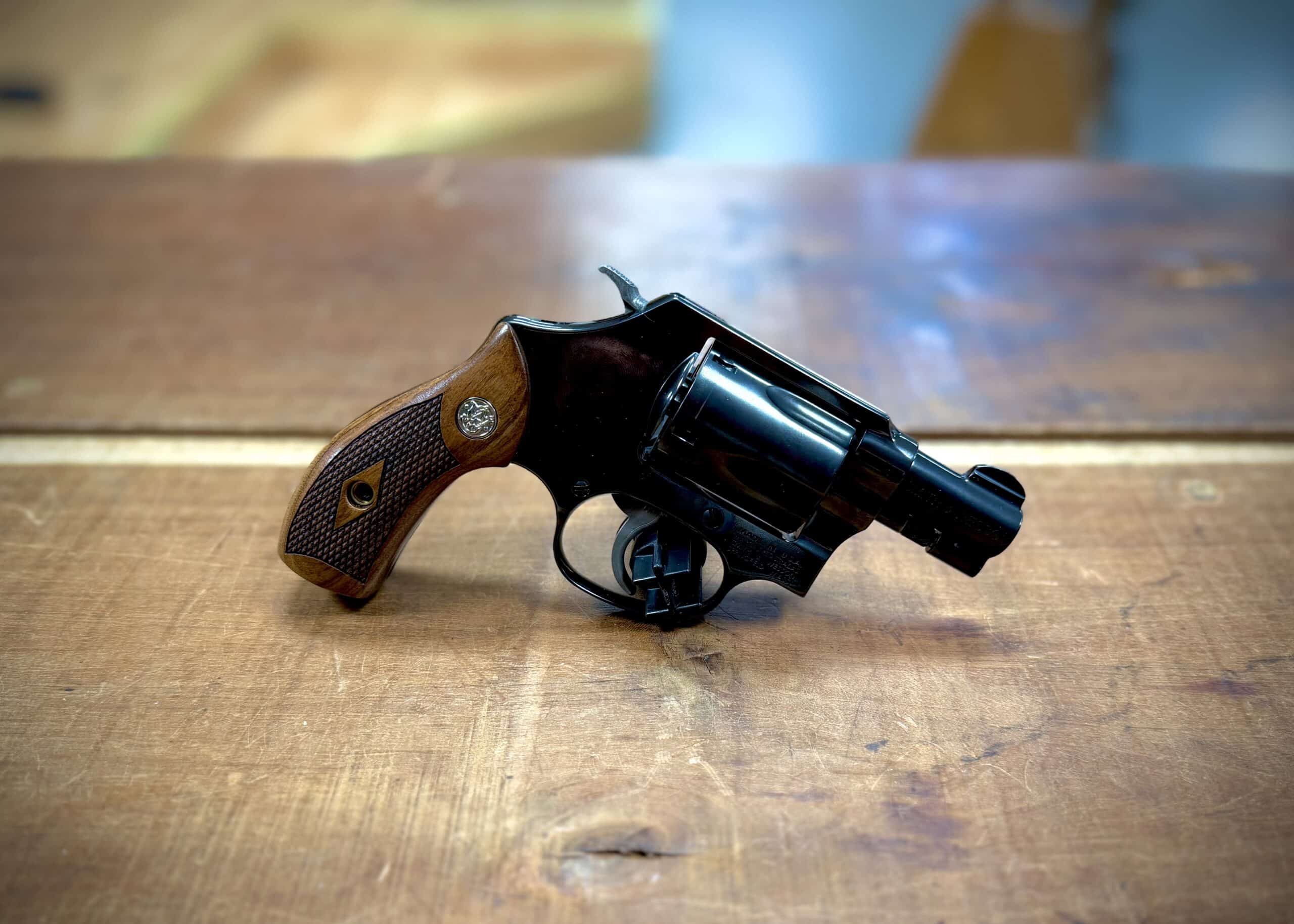 SNUB NOSE SMITH & WESSON MODEL 36-11 CHIEF'S SPECIAL .38 SPECIAL +P - Image 3